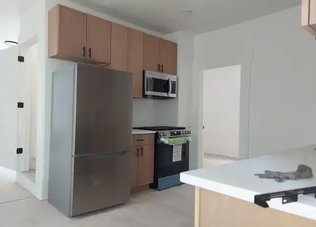 Property at 2301 N Leavitt St Unit 1FR, Chicago, IL, 60647, 2 beds, 1 bath, [object Object]