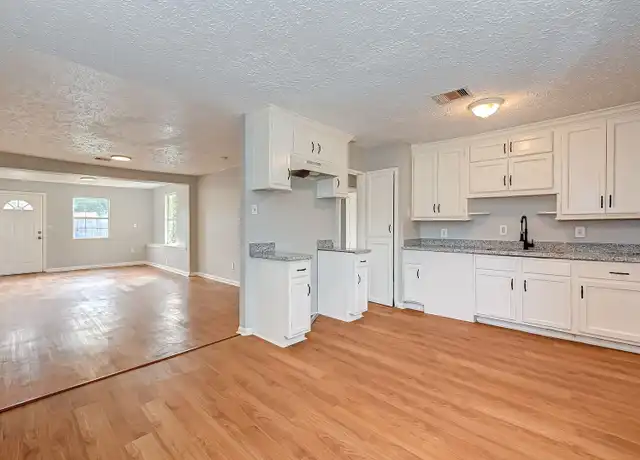Property at 7946 Jutland Rd, Houston, TX, 77033, 4 beds, 2 baths, [object Object]