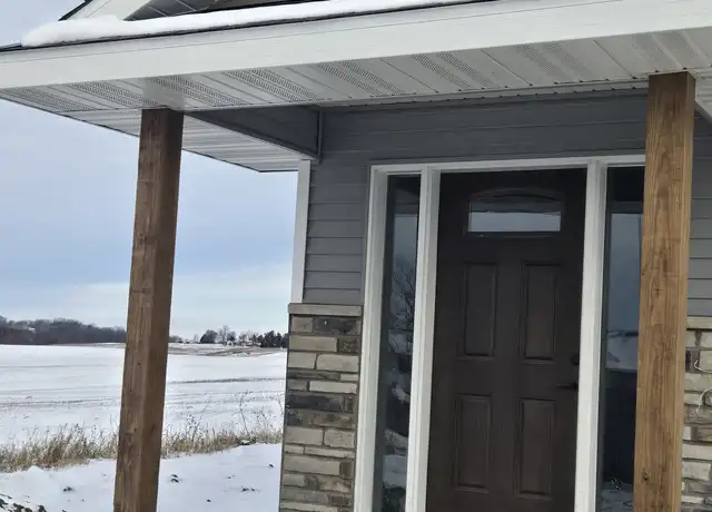 Property at 402 Elizabeth Ln, Tiffin, IA, 52340, 3 beds, 3 baths, [object Object]