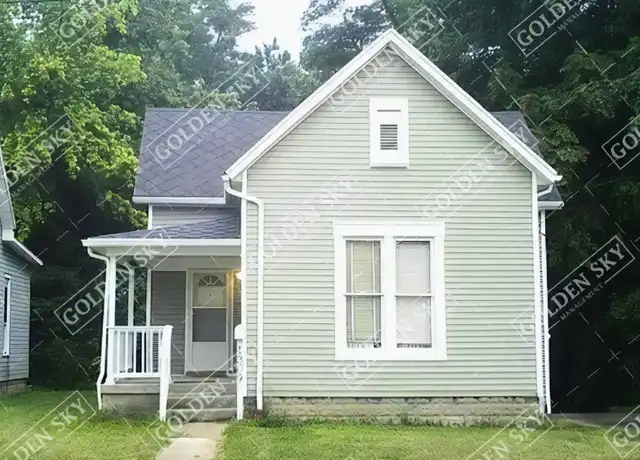 Property at 1309 W Jackson St, Muncie, IN, 47303, 3 beds, 1 bath, [object Object]