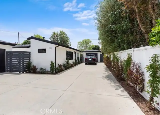 Property at 221 Monte Vista Ave, Costa Mesa, CA, 92627, 2 beds, 1.5 baths, [object Object]
