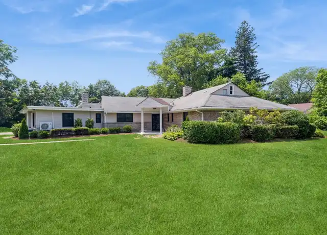 Property at 2 Foxwood Rd, Great Neck, NY, 11024, 4 beds, 3 baths, [object Object]