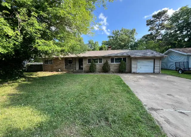 Property at 2121 W Wedington Dr, Fayetteville, AR, 72701, 4 beds, 2 baths, [object Object]
