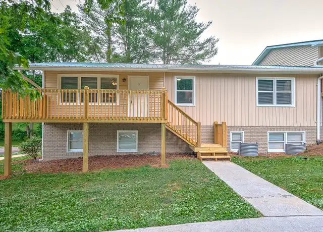 Property at 2204 Greenbriar Cir #1, Johnson City, TN, 37601, 3 beds, 1.5 baths, [object Object]