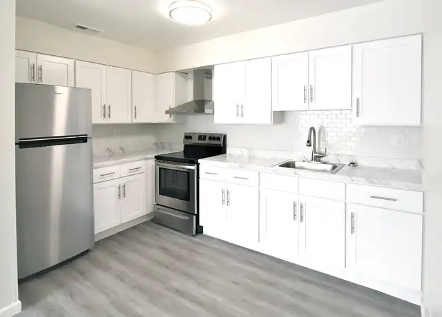 Property at Edgewater Manor - 120 Elm St, Beverly, NJ, 08010, 1-2 bed, 1-1.5 bath, [object Object]