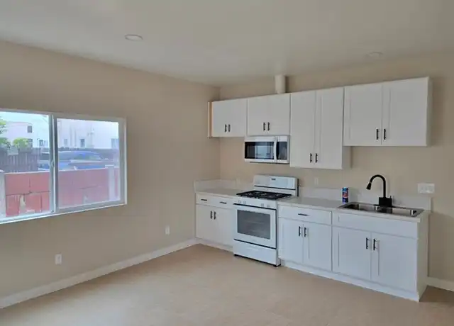 Property at 6010 Kansas Ave, Los Angeles, CA, 90044, 1 bed, 1 bath, [object Object]