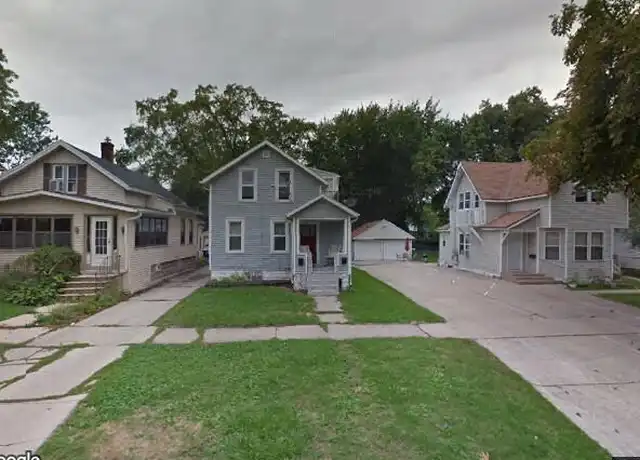 Property at 334 S Van Buren St, Green Bay, WI, 54301, 2 beds, 1 bath, [object Object]