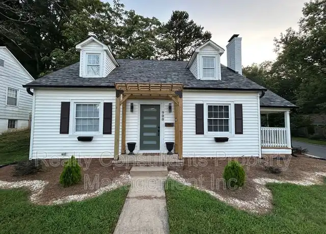 Property at 900 Gales Ave, Winston Salem, NC, 27103, 4 beds, 3 baths, [object Object]