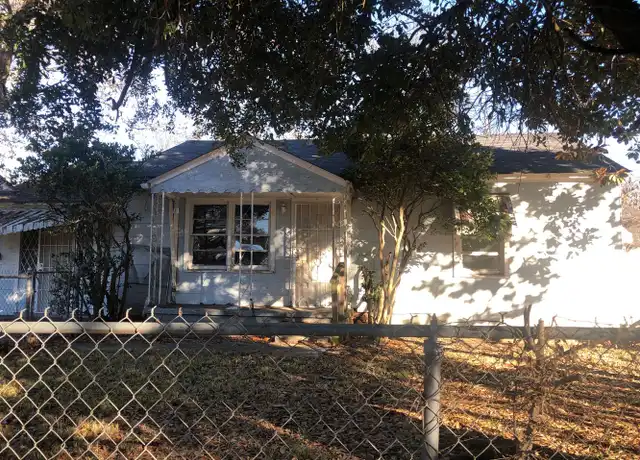 Property at 1225 Burchett St, Bossier City, LA, 71112, 3 beds, 1 bath, [object Object]