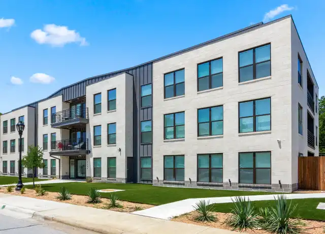 Property at 3240 S University Dr Unit 104, Fort Worth, TX, 76109, 3 beds, 3 baths, [object Object]