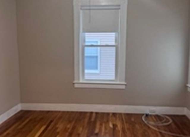 Photo of 18 Mount Pleasant St Unit 2, North Chelmsford, MA 01863