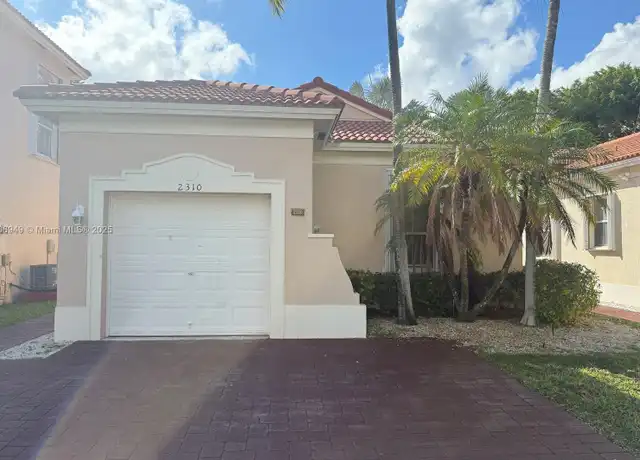 Property at 2310 NE 37th Ter, Homestead, FL, 33033, 3 beds, 2 baths, [object Object]