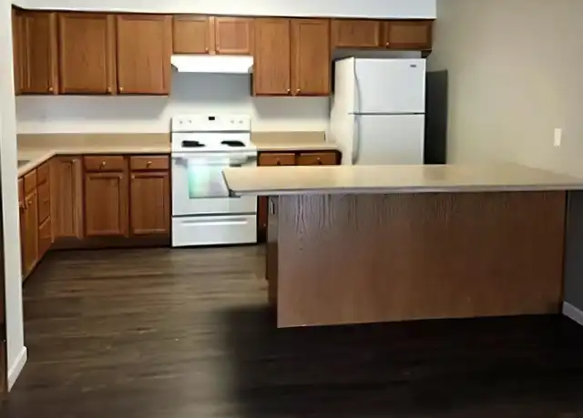 Property at 413 6th Ave #4, Coralville, IA, 52241, 2 beds, 1 bath, [object Object]