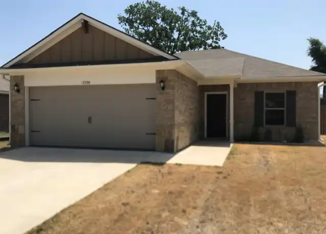 Property at 17398 Stacy St, Lindale, TX, 75771, 3 beds, 2 baths, [object Object]