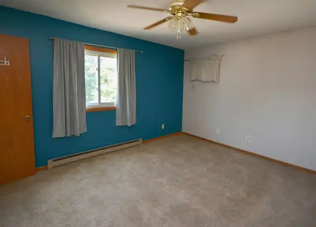Property at 2020 31st Pl NW #5, Rochester, MN, 55901, 2 beds, 1.5 baths, [object Object]