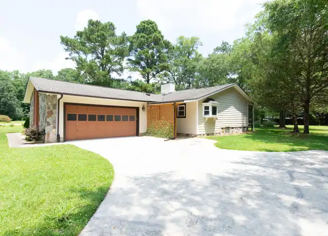 Property at 110 Deerfield Rd, Jacksonville, NC, 28540, 3 beds, 2 baths, [object Object]