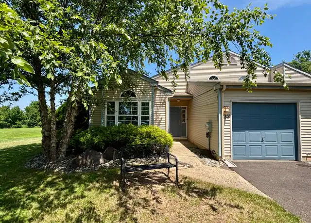 Property at 37 Kern Dr, Perkasie, PA, 18944, 3 beds, 2 baths, [object Object]
