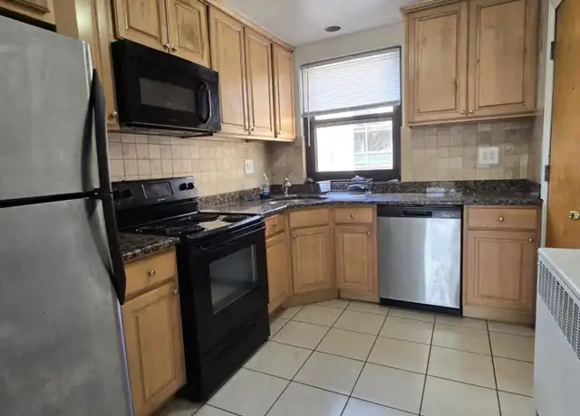 Property at 7324 N Ridge Blvd, Chicago, IL, 60645, 1 bed, 1 bath, [object Object]