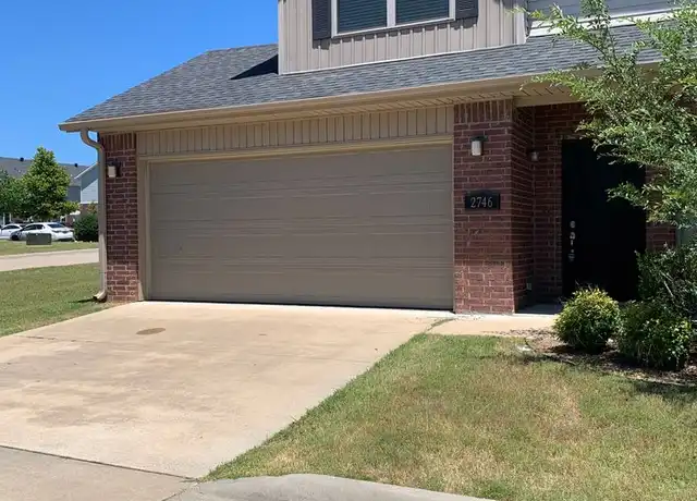 Property at 2746 W Kilimanjaro Way, Rogers, AR, 72758, 3 beds, 2.5 baths, [object Object]