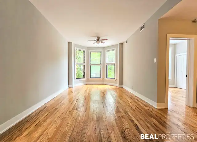 Property at 627 W Oakdale Ave Unit 2, Chicago, IL, 60657, 2 beds, 1 bath, [object Object]