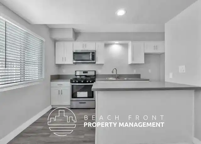 Property at 11819 Eucalyptus Ave, Hawthorne, CA, 90250, 1 bed, 1 bath, [object Object]