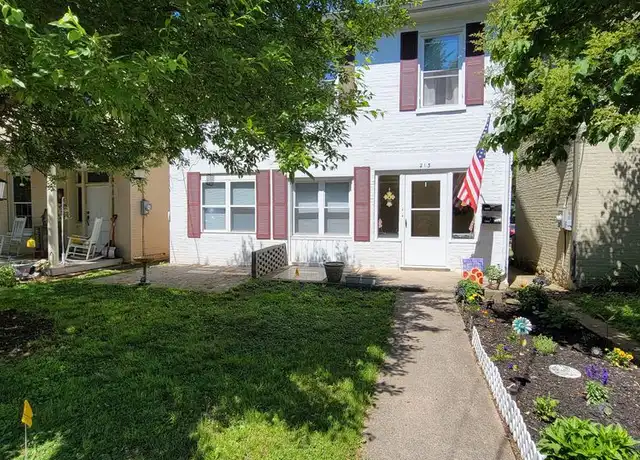 Property at 213 S Washington St Unit 2, Greencastle, PA, 17225, 3 beds, 1 bath, [object Object]