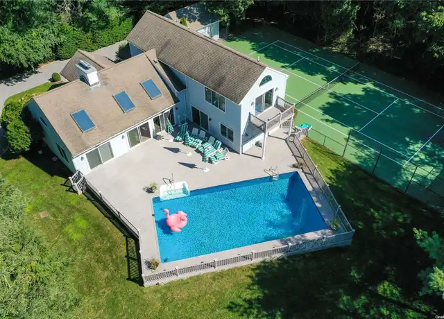 Property at 7 Plume Grass Way, Westhampton, NY, 11977, 5 beds, 4 baths, [object Object]