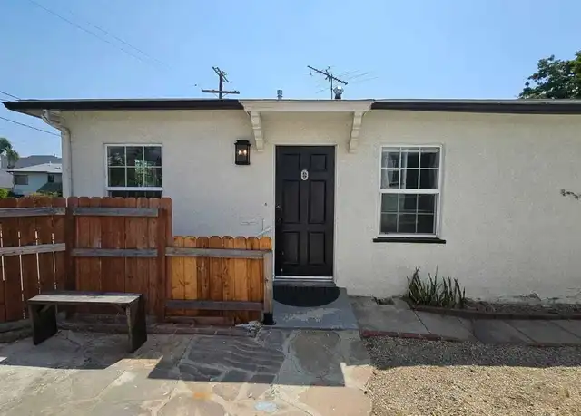 Property at 2615 Edgehill Dr, Los Angeles, CA, 90018, 1 bed, 1 bath, [object Object]