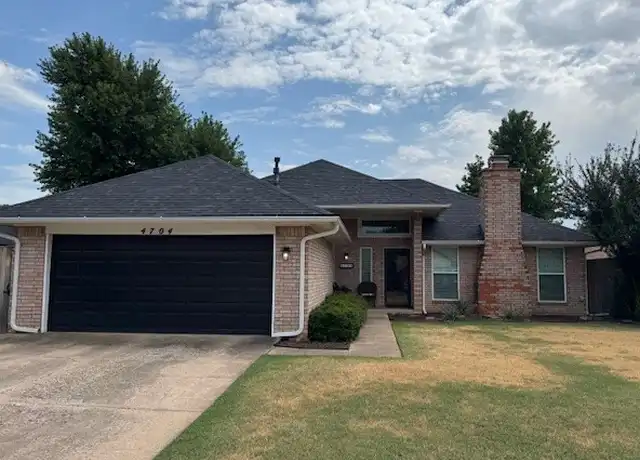 Property at 4704 Stonegate Dr, Norman, OK, 73072, 3 beds, 2 baths, [object Object]