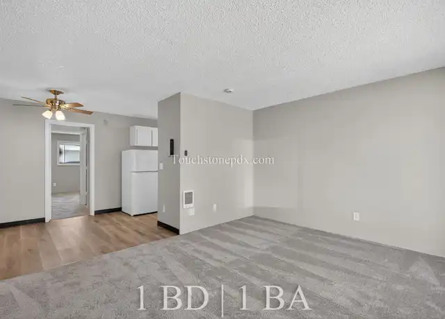 Property at 2345 SE 135th Ave Unit 2411, Portland, OR, 97233, 1 bed, 1 bath, [object Object]