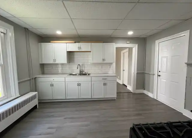 Property at 43 Partition St Unit 1, Rensselaer, NY, 12144, 2 beds, 1 bath, [object Object]