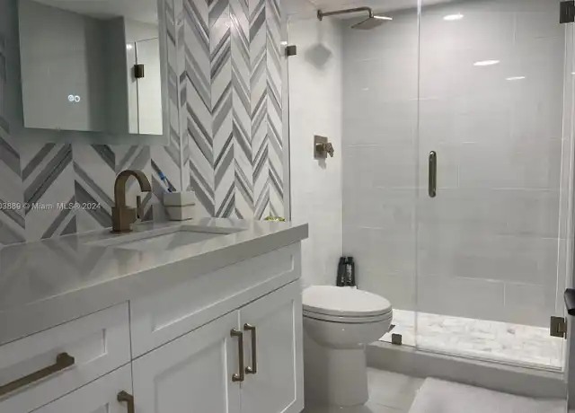 Property at 2555 Collins Ave #1409, Miami Beach, FL, 33140, 2 beds, 2 baths, [object Object]