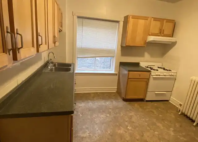 Property at 1615 Ridge Ave Unit I-1, Evanston, IL, 60201, 2 beds, 1 bath, [object Object]