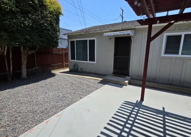 Property at 2039 Thomas Ave, San Diego, CA, 92109, 2 beds, 1 bath, [object Object]