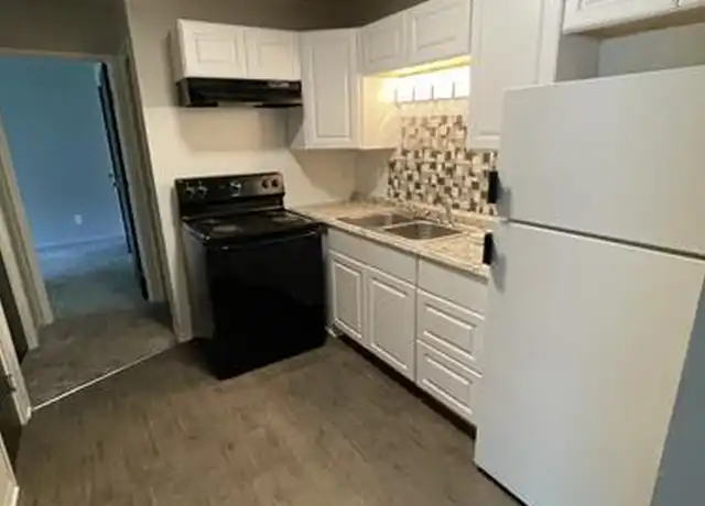 Property at 2838 Harrison Ave Unit 10, Cincinnati, OH, 45211, 2 beds, 1 bath, [object Object]