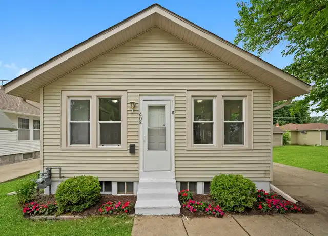 Property at 608 Glenwood Ave, Elgin, IL, 60120, 2 beds, 1 bath, [object Object]