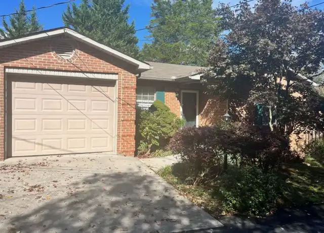Property at 1427 Ebenezer Rd, Knoxville, TN, 37922, 2 beds, 2 baths, [object Object]