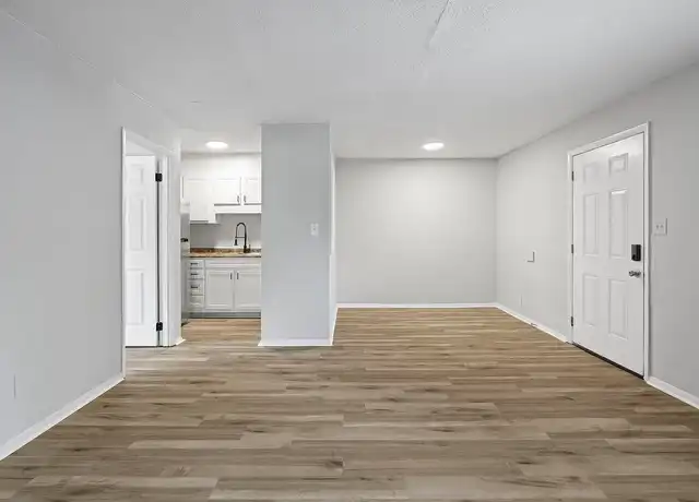 Property at 4009 Eunice St SW, Huntsville, AL, 35805, 1 bed, 1 bath, [object Object]