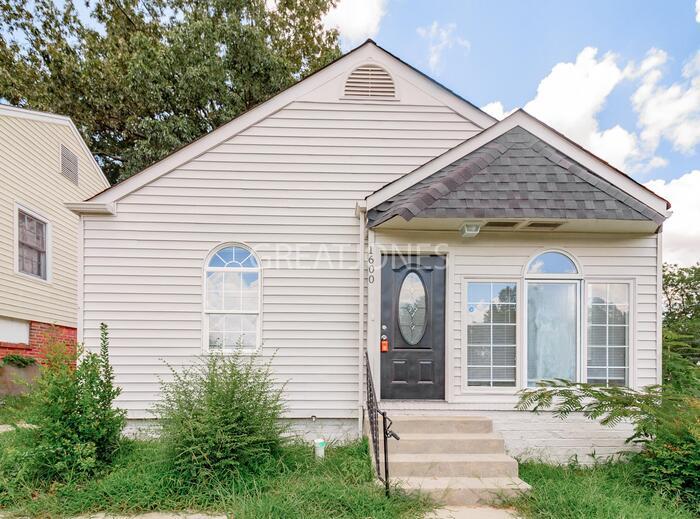 1600 4th Ter W, Birmingham, AL 35208 | Redfin