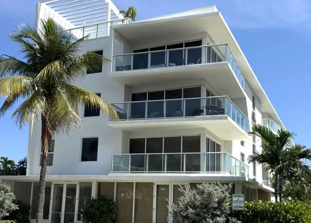 Property at 117 Lake Ave #401, Lake Worth Beach, FL, 33460, 2 beds, 2 baths, [object Object]