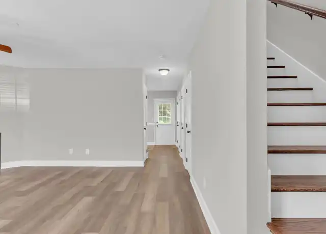 Property at 1100 Maple Tree Ln, Chattanooga, TN, 37421, 2 beds, 2.5 baths, [object Object]