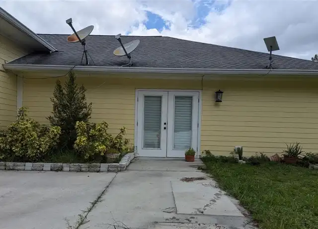 Property at 7950 92nd Ave, Vero Beach, FL, 32967, 2 beds, 1 bath, [object Object]