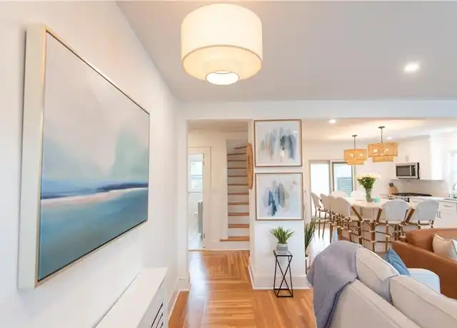 Property at 29 Fenner Ave, Newport, RI, 02840, 4 beds, 3 baths, [object Object]