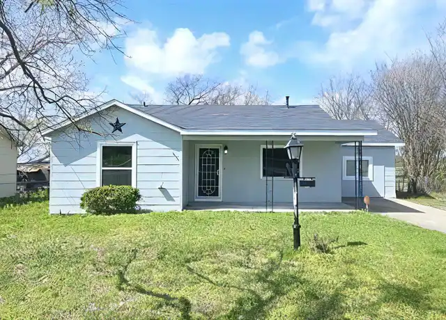 Property at 1409 Wolfe City Dr, Greenville, TX, 75401, 3 beds, 2 baths, [object Object]