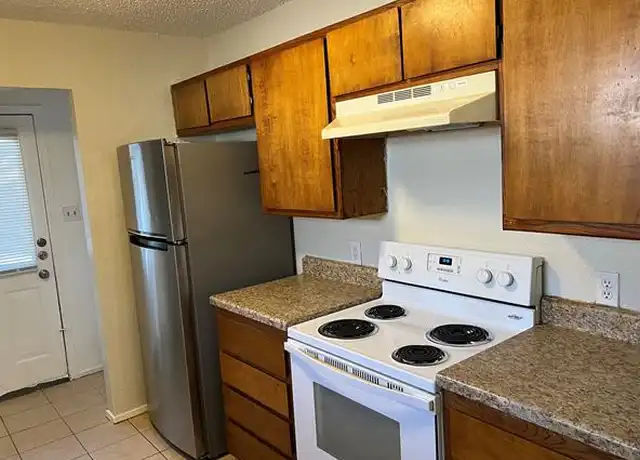 Property at 1613 Windsong Ln, Irving, TX, 75060, 2 beds, 2 baths, [object Object]