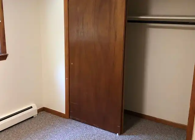 Property at 160-166 Farrows St Unit 160-14, Putnam, CT, 06260, 2 beds, 1 bath, [object Object]