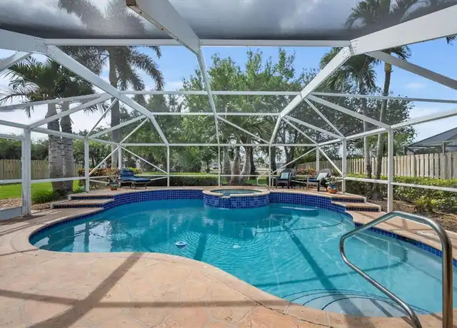 Property at 13813 Geranium Pl, Wellington, FL, 33414, 4 beds, 2 baths, [object Object]