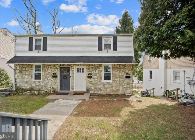 Property at 645 Roberts Ave Unit 2ND FLOOR, Glenside, PA, 19038, 2 beds, 1 bath, [object Object]