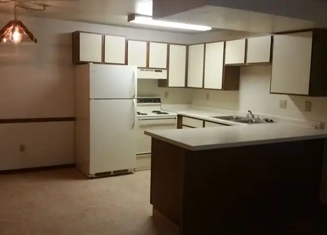 Property at 301 S Kools St #05, Appleton, WI, 54914, 1 bed, 1 bath, [object Object]