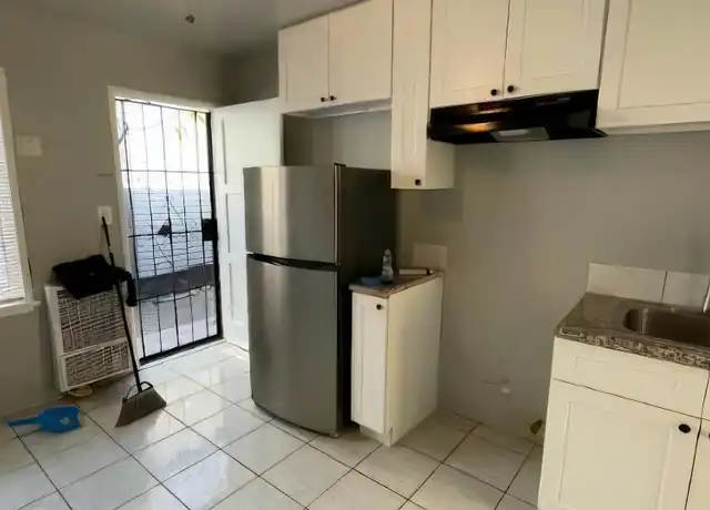 Property at 6909 Malabar St, Huntington Park, CA, 90255, 0 beds, 1 bath, [object Object]
